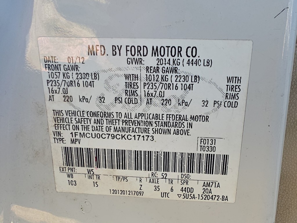 Ford Escape Vehicle Full-screen Gallery Image 27