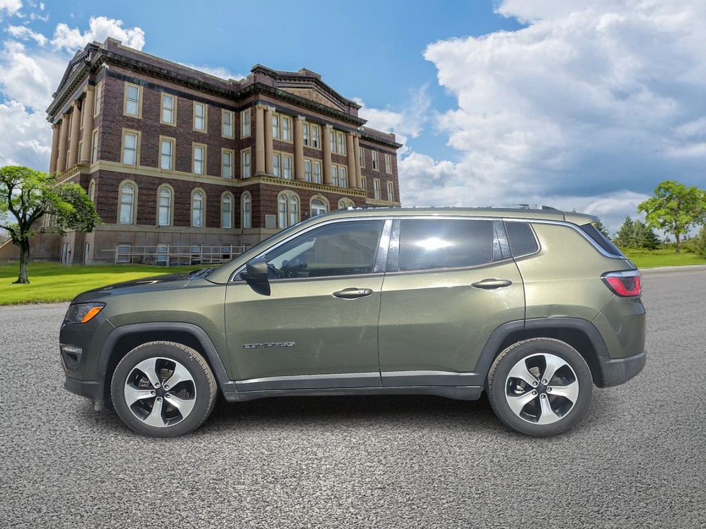 Jeep Compass Vehicle Full-screen Gallery Image 07