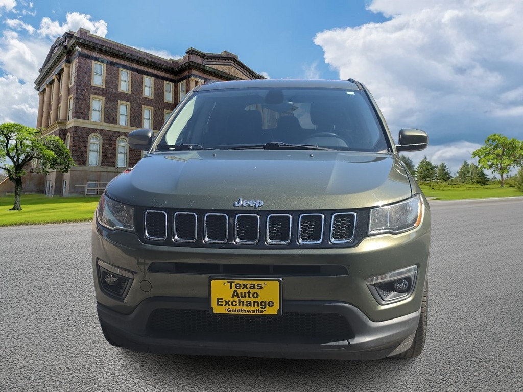 Jeep Compass Vehicle Full-screen Gallery Image 09