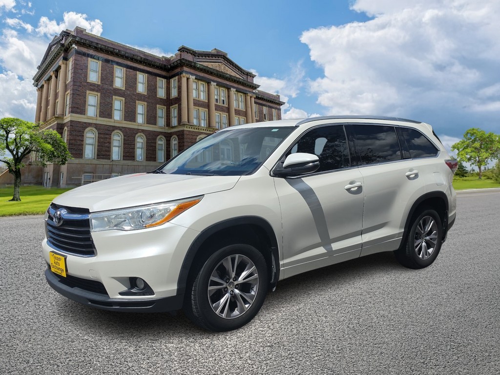 Toyota Highlander Vehicle Full-screen Gallery Image 8