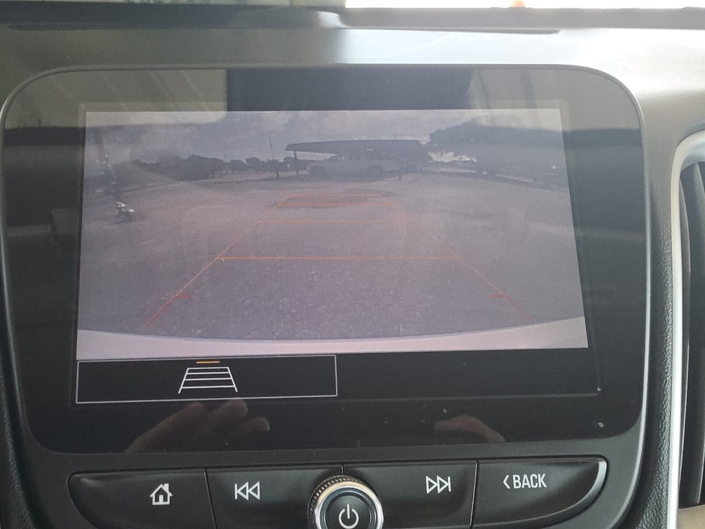 Chevrolet Malibu Vehicle Full-screen Gallery Image 33