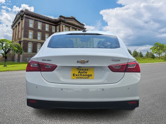 Chevrolet Malibu Vehicle Full-screen Gallery Image 04