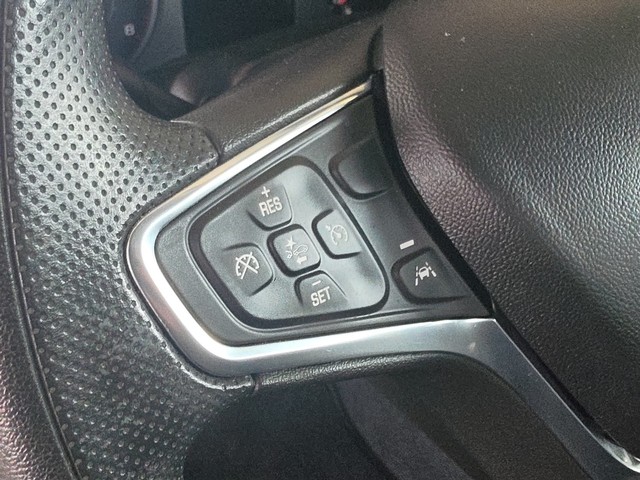 Chevrolet Malibu Vehicle Full-screen Gallery Image 28