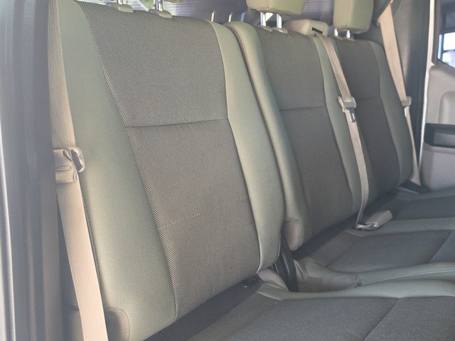 Ford F-150 Vehicle Full-screen Gallery Image 13