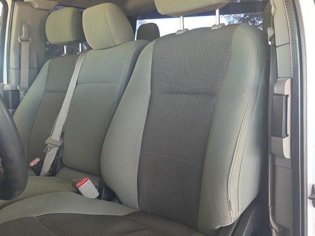 Ford F-150 Vehicle Full-screen Gallery Image 20