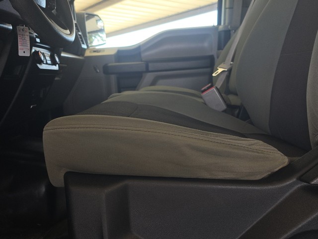 Ford F-150 Vehicle Full-screen Gallery Image 23