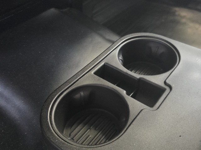 Ford F-150 Vehicle Full-screen Gallery Image 24