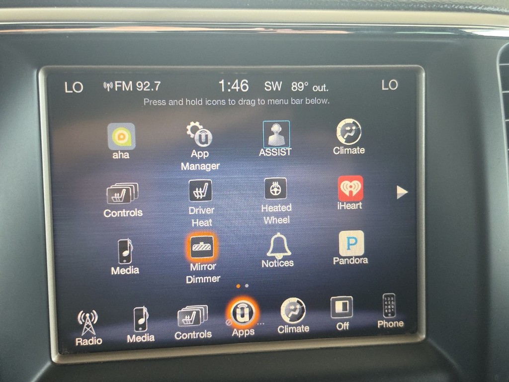 Jeep Grand Cherokee Vehicle Full-screen Gallery Image 32