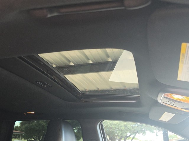 Jeep Grand Cherokee Vehicle Full-screen Gallery Image 13