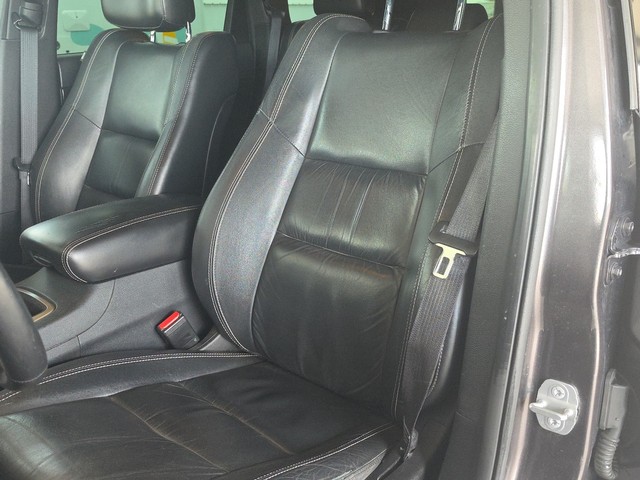 Jeep Grand Cherokee Vehicle Full-screen Gallery Image 20