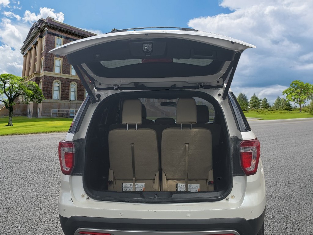 2017 Ford Explorer XLT - Photo 5
