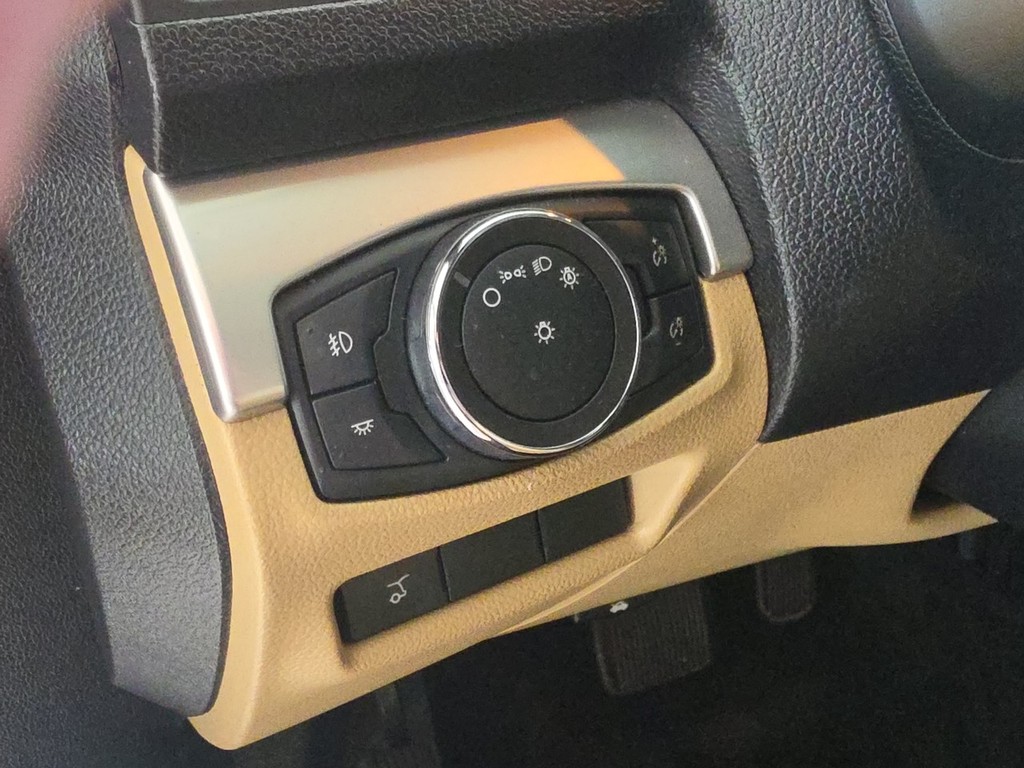 2017 Ford Explorer XLT - Photo 31