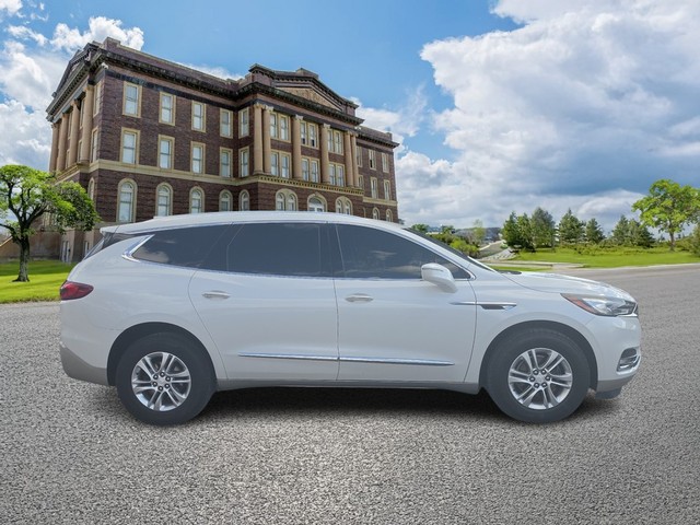 Buick Enclave Vehicle Full-screen Gallery Image 02
