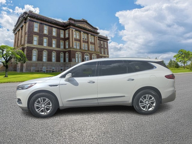Buick Enclave Vehicle Full-screen Gallery Image 07