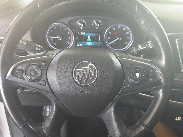 Buick Enclave Vehicle Full-screen Gallery Image 15