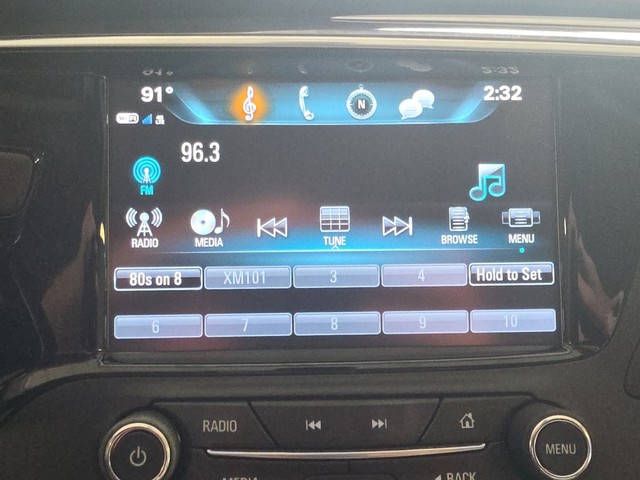 Buick Envision Vehicle Full-screen Gallery Image 16
