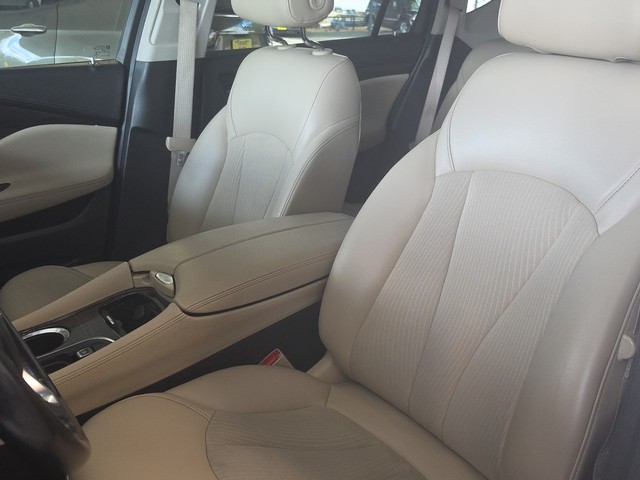 Buick Envision Vehicle Full-screen Gallery Image 20