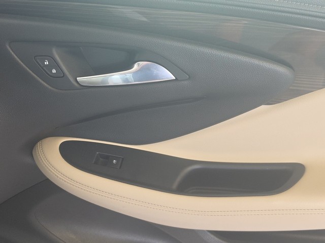 Buick Envision Vehicle Full-screen Gallery Image 26