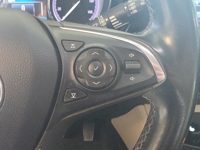 Buick Envision Vehicle Full-screen Gallery Image 29