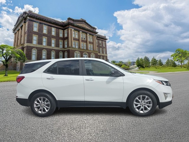 Chevrolet Equinox Vehicle Full-screen Gallery Image 2