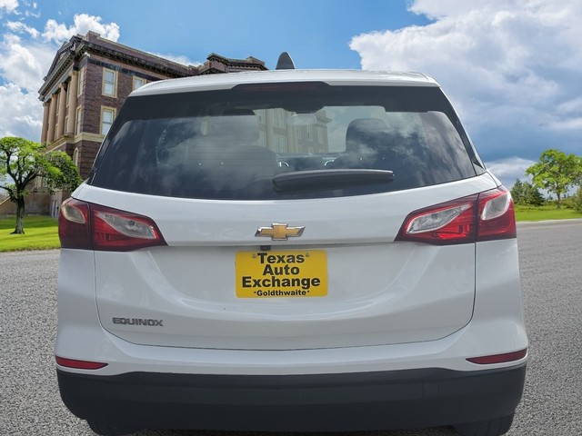 Chevrolet Equinox Vehicle Full-screen Gallery Image 4