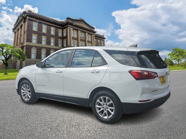 Chevrolet Equinox Vehicle Full-screen Gallery Image 6