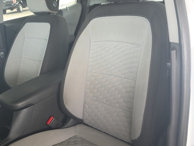 Chevrolet Equinox Vehicle Full-screen Gallery Image 20