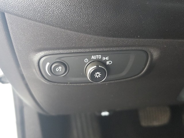 Chevrolet Equinox Vehicle Full-screen Gallery Image 21