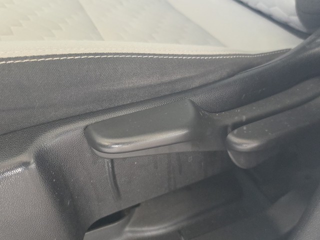Chevrolet Equinox Vehicle Full-screen Gallery Image 24