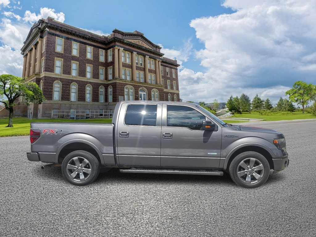 Ford F-150 Vehicle Full-screen Gallery Image 2