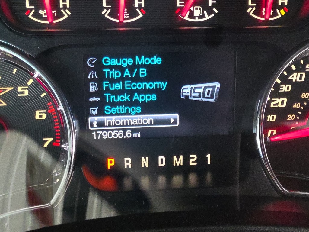 Ford F-150 Vehicle Full-screen Gallery Image 29