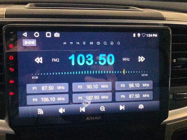 Ram 1500 Vehicle Full-screen Gallery Image 16
