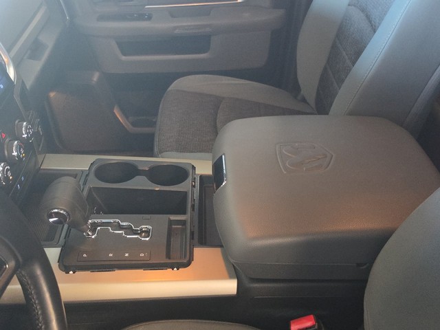 Ram 1500 Vehicle Full-screen Gallery Image 18