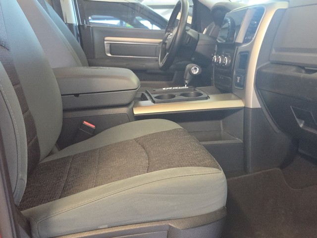 Ram 1500 Vehicle Full-screen Gallery Image 22