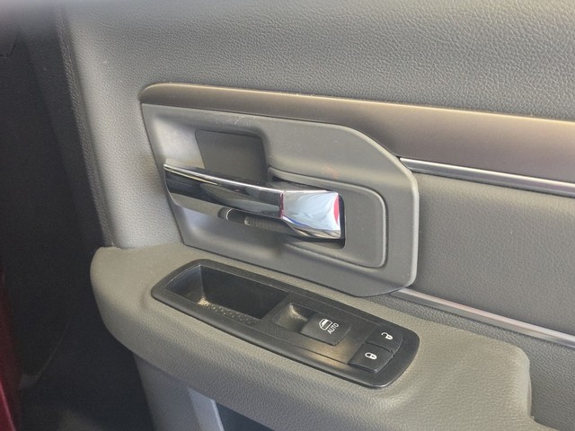 Ram 1500 Vehicle Full-screen Gallery Image 26