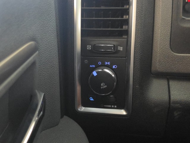 Ram 1500 Vehicle Full-screen Gallery Image 31