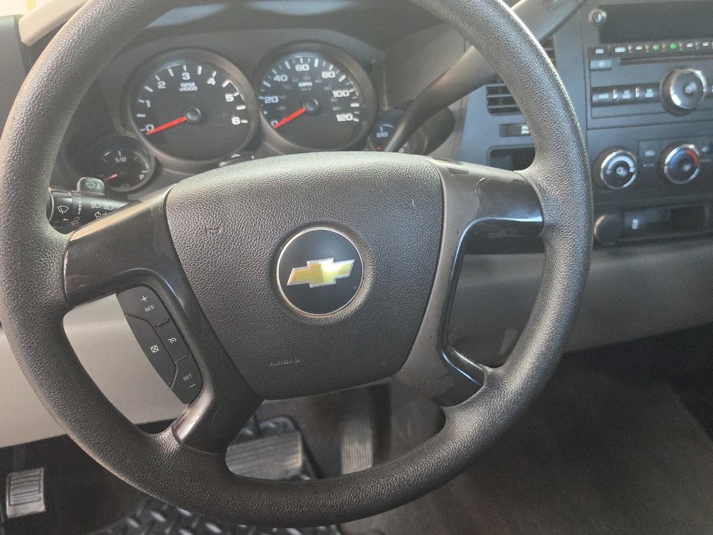 Chevrolet Silverado 1500 Vehicle Full-screen Gallery Image 15