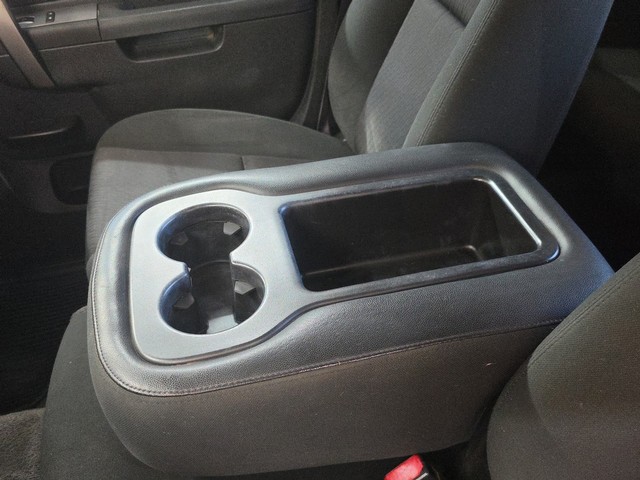 Chevrolet Silverado 1500 Vehicle Full-screen Gallery Image 18