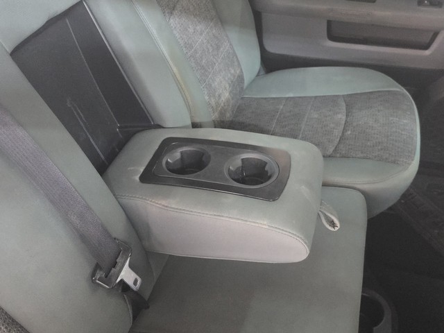 Ram 1500 Vehicle Full-screen Gallery Image 12