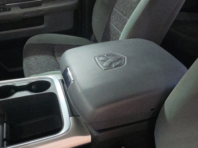 Ram 1500 Vehicle Full-screen Gallery Image 18