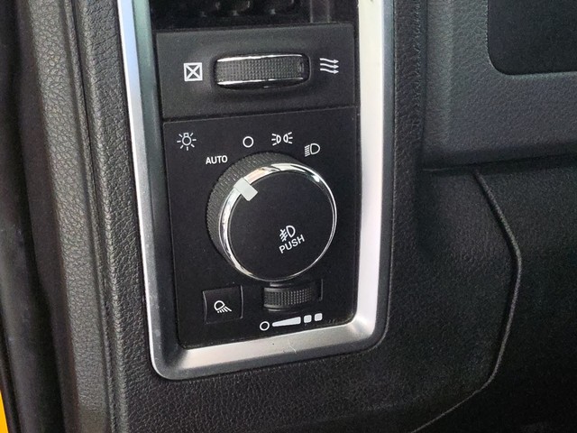 Ram 1500 Vehicle Full-screen Gallery Image 21