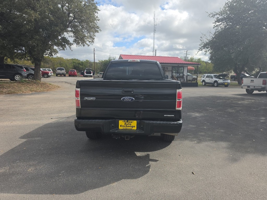 Ford F-150 Vehicle Full-screen Gallery Image 4