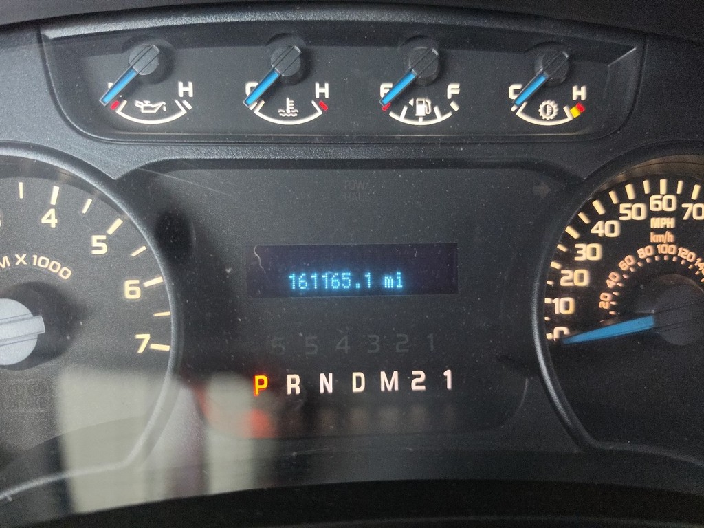 Ford F-150 Vehicle Full-screen Gallery Image 30