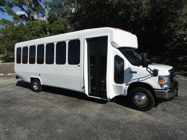 Diamond Coach VIP2800 Vehicle Image 09