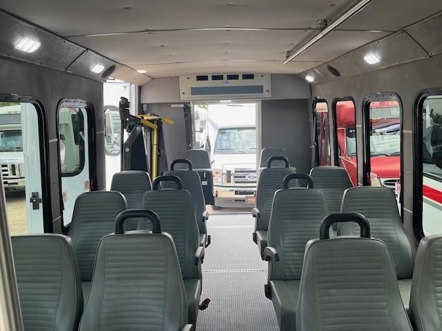 Diamond Coach VIP 2200PT Vehicle Image 19