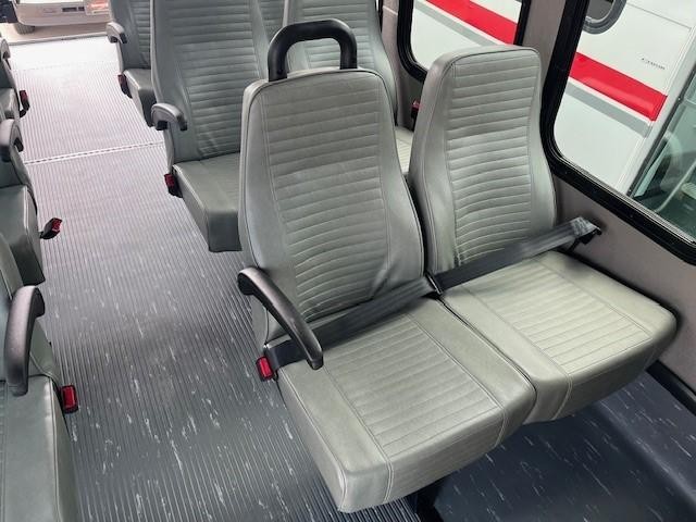Diamond Coach VIP 2200PT Vehicle Image 20