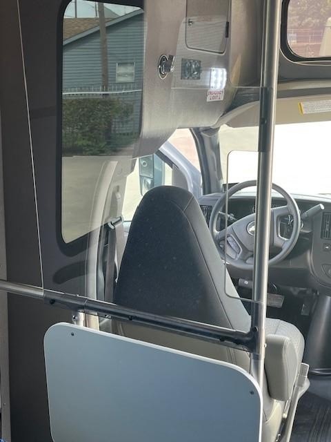 Diamond Coach VIP 2500 Vehicle Image 21