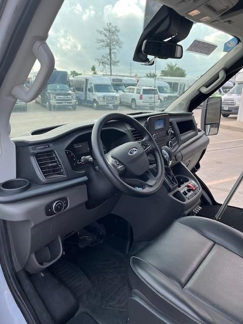 Diamond Coach TR 2200PT Vehicle Image 10
