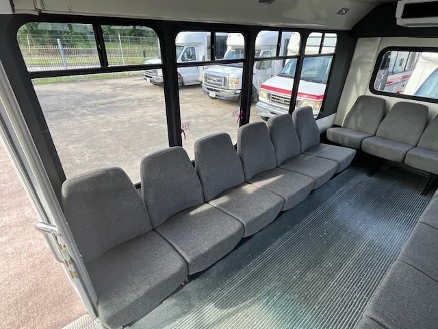 Eldorado Aerolite Vehicle Image 07