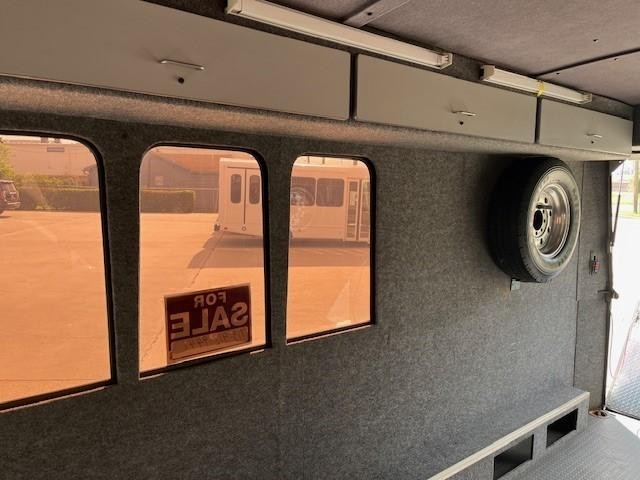 Parts/Accessories Other Vehicle Image 14